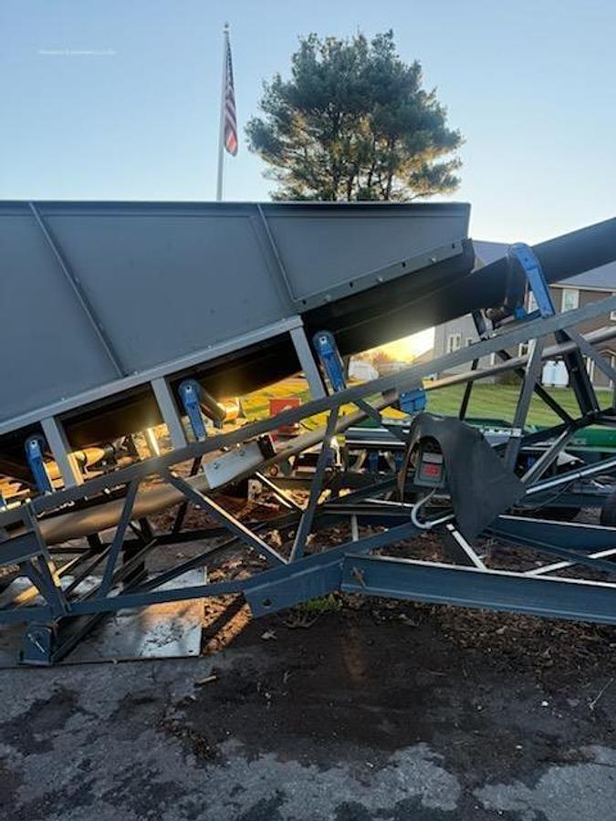 Used 2025 EARTHWORM CONVEYORS 48X30