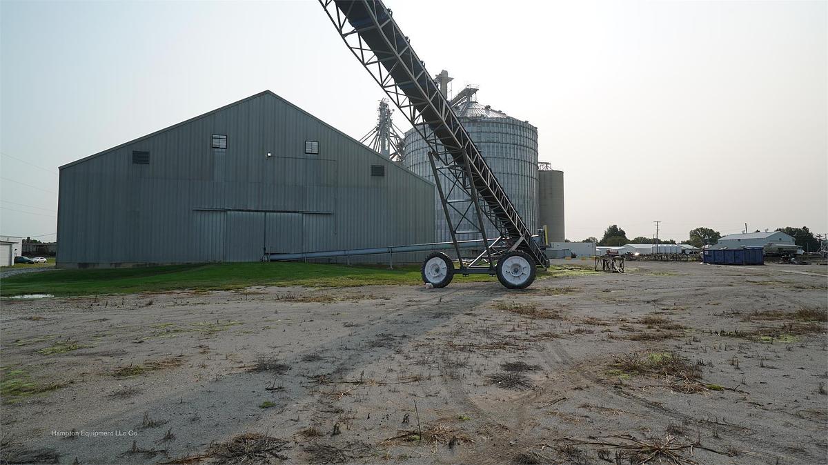 2025 EARTHWORM CONVEYORS 36X100