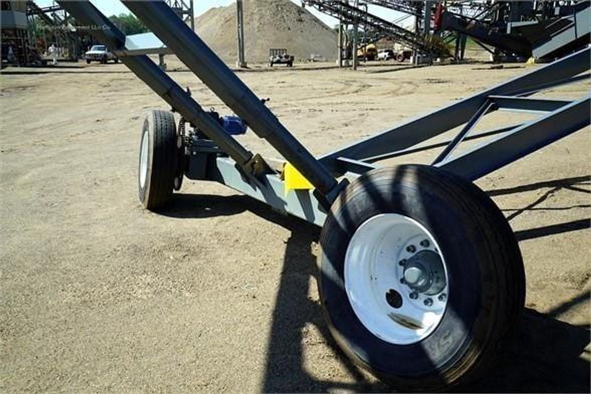 Used 2025 EARTHWORM CONVEYORS 30X100