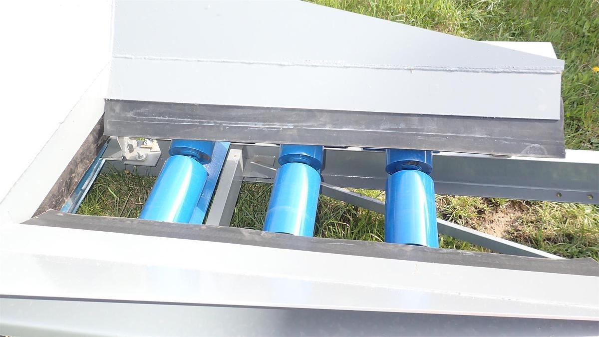 2025 EARTHWORM CONVEYORS 24X20