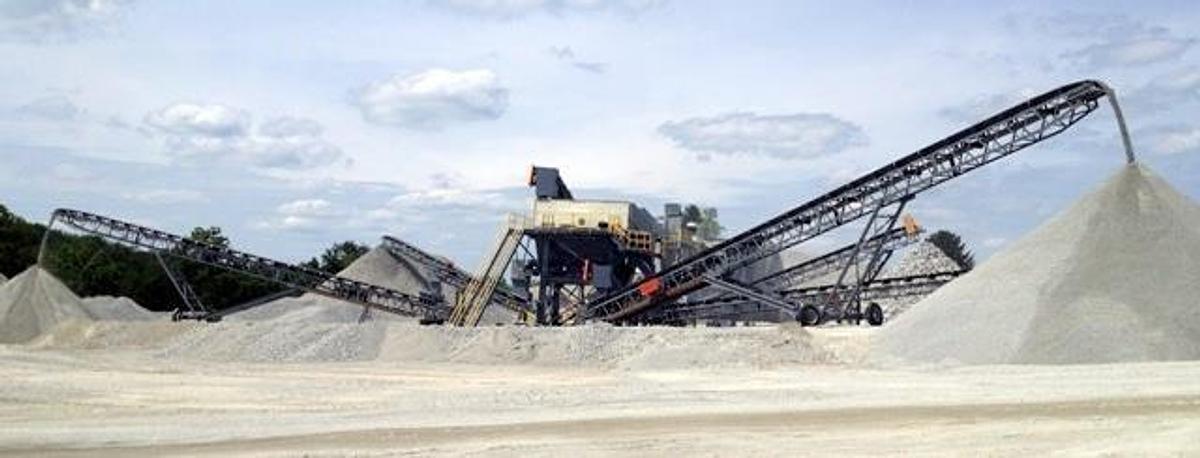 2025 EARTHWORM CONVEYORS 42X60