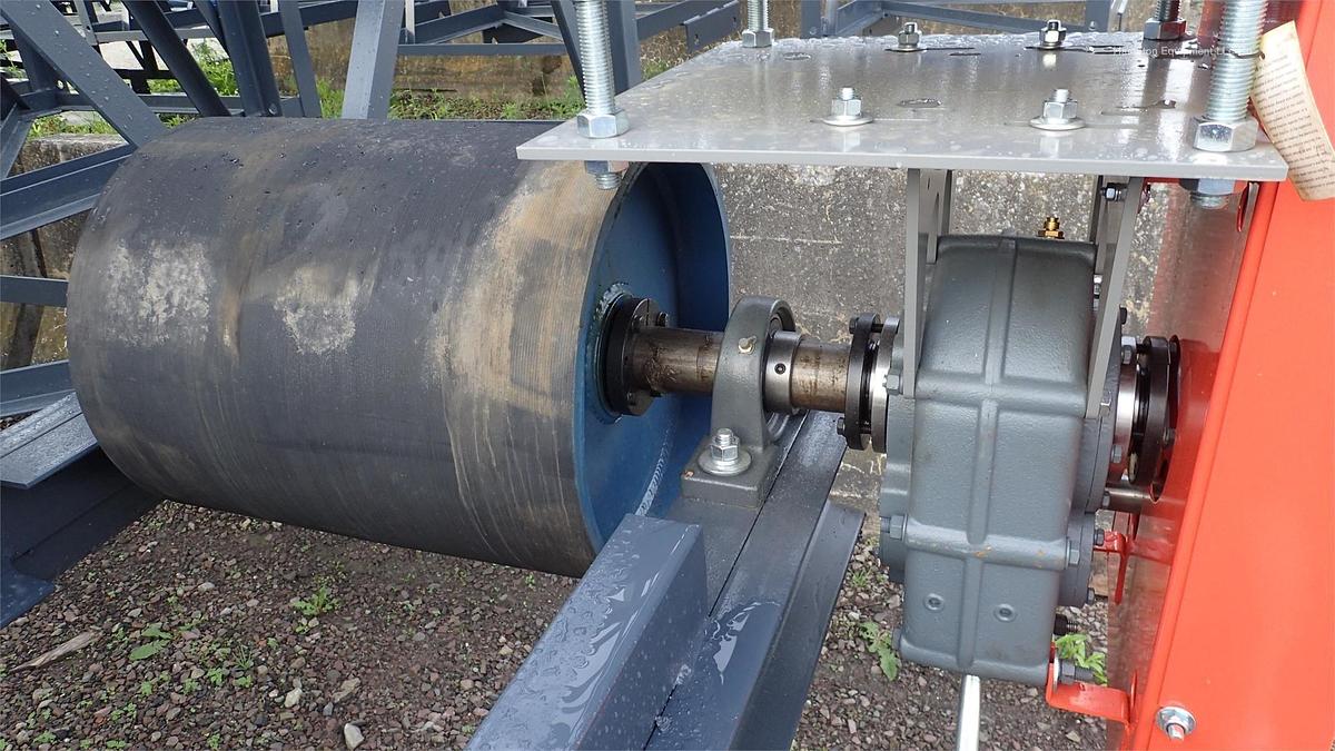 2026 EARTHWORM CONVEYORS 30X100