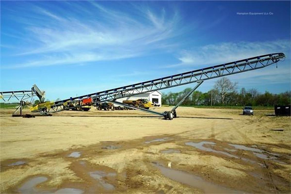 2025 EARTHWORM CONVEYORS 30X80