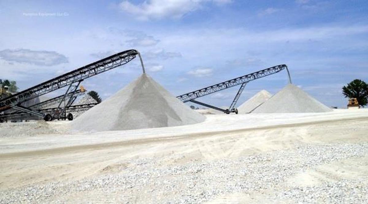 2026 EARTHWORM CONVEYORS 30X110