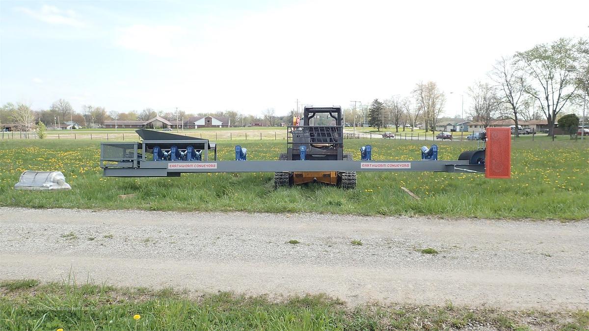 2025 EARTHWORM CONVEYORS 24X20