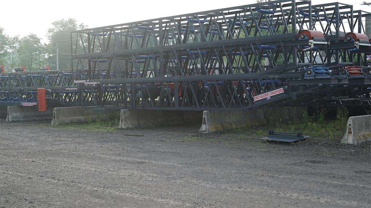 2026 EARTHWORM CONVEYORS 30X100
