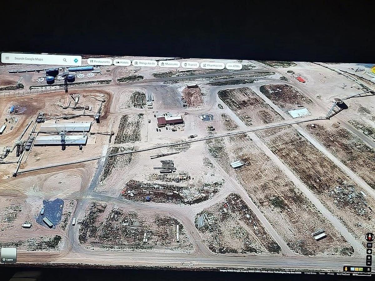 2025 EARTHWORM CONVEYORS 3X80