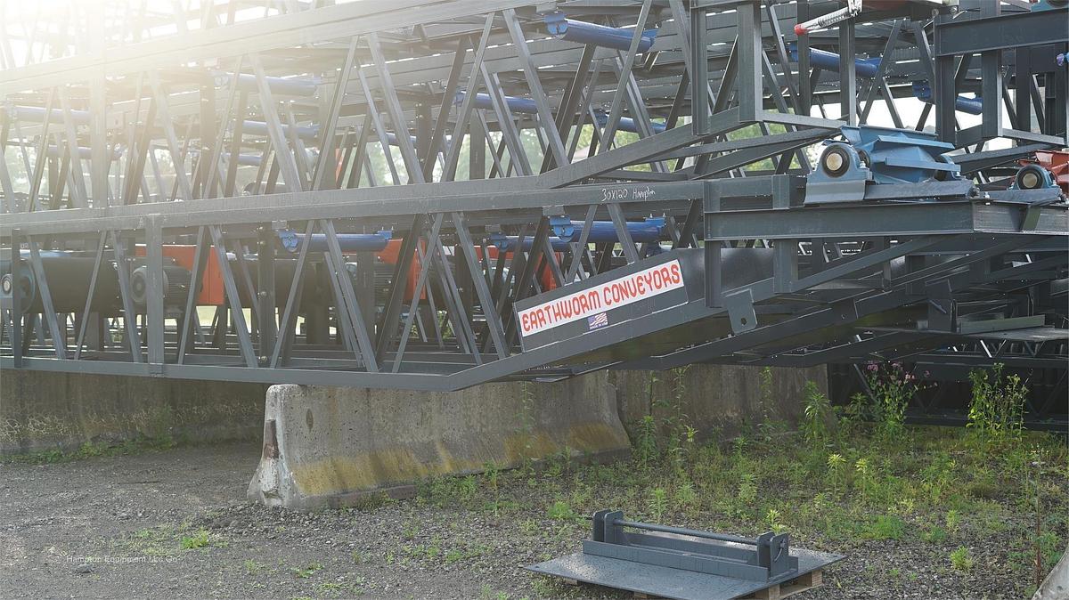 2026 EARTHWORM CONVEYORS 30X100