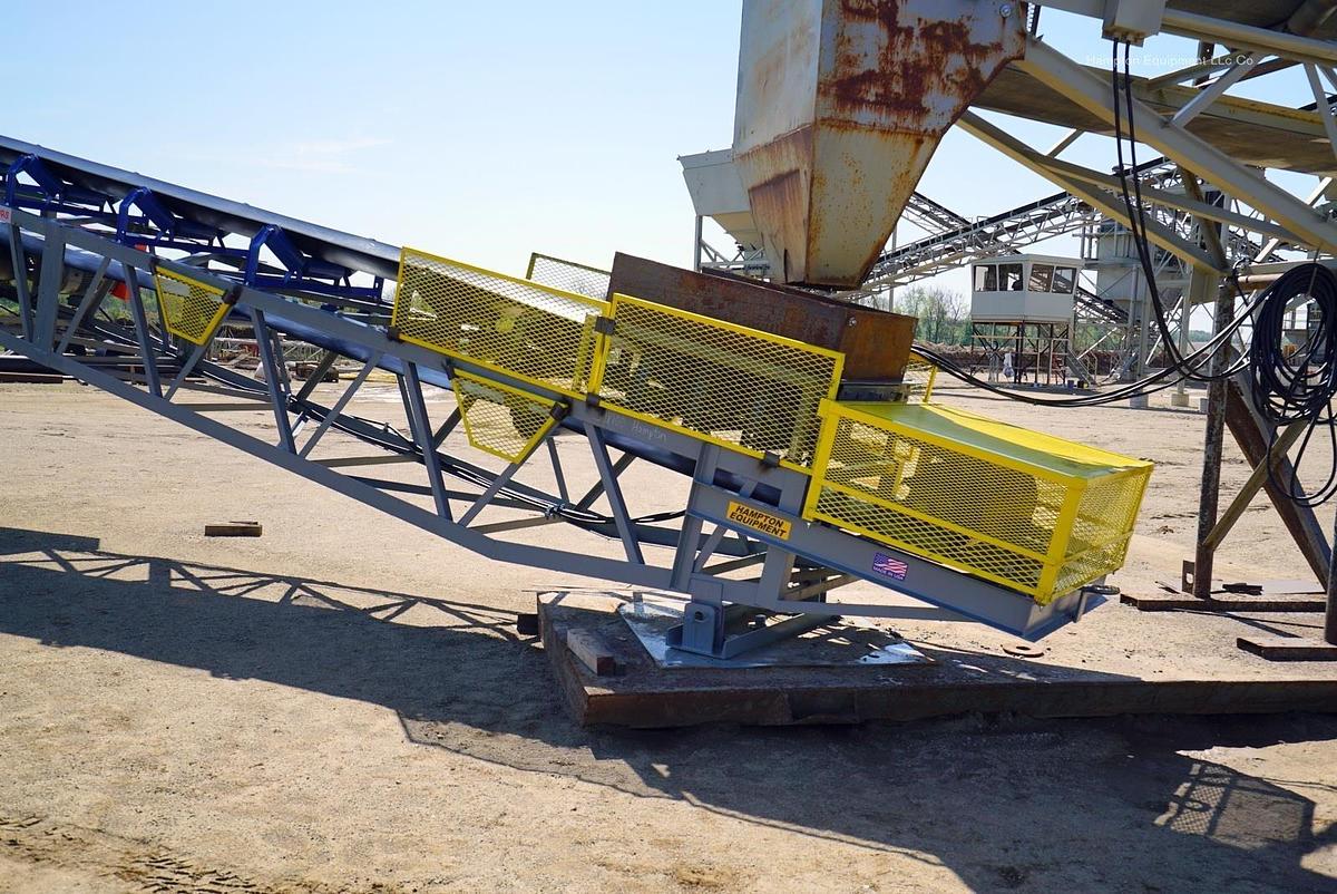 2025 EARTHWORM CONVEYORS 42X60