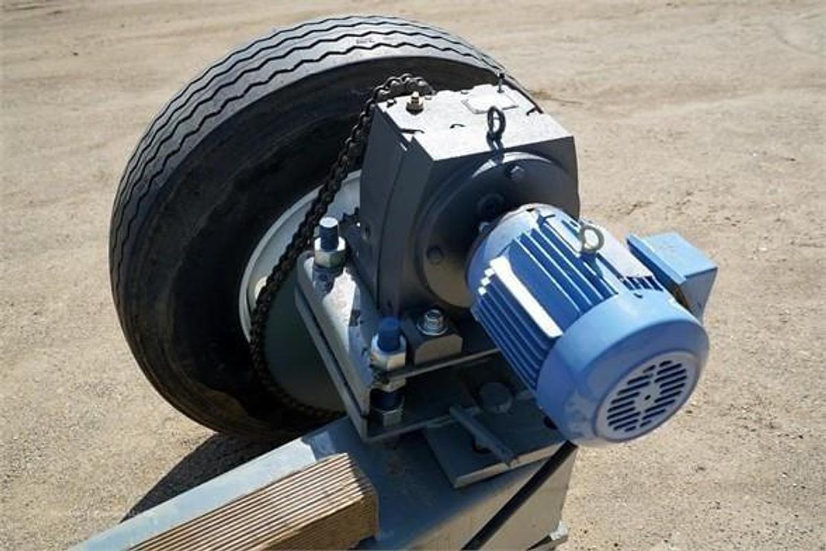 Used 2025 EARTHWORM CONVEYORS 30X100