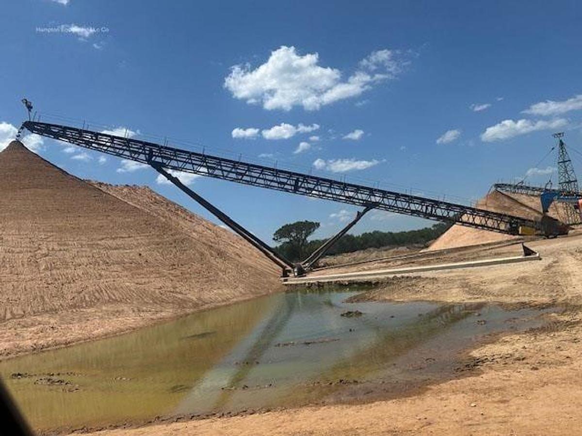 Used 2025 EARTHWORM CONVEYORS 36 X 150