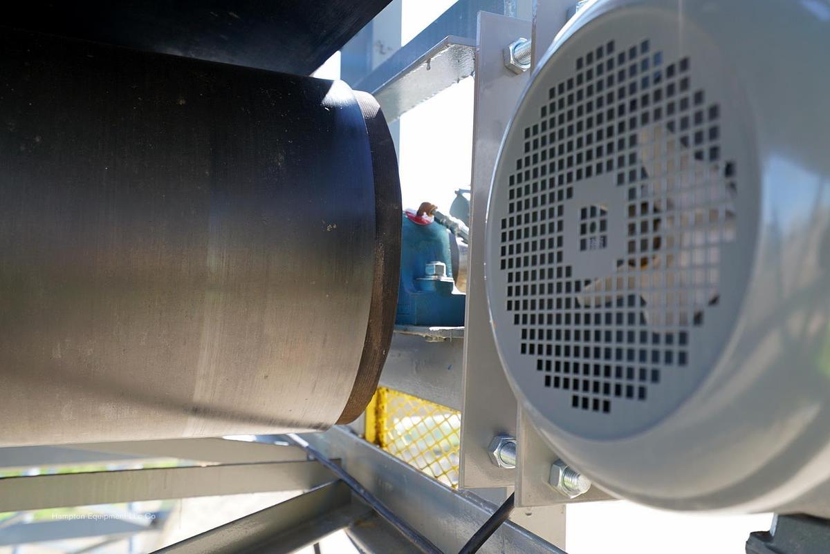 2025 EARTHWORM CONVEYORS 36X100