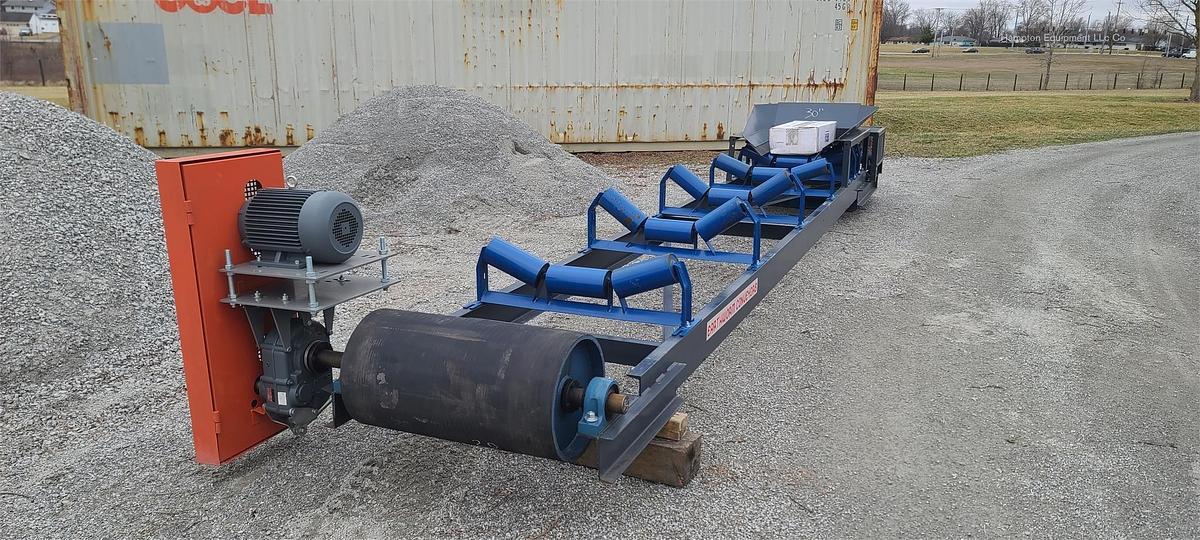 2025 EARTHWORM CONVEYORS 30X20