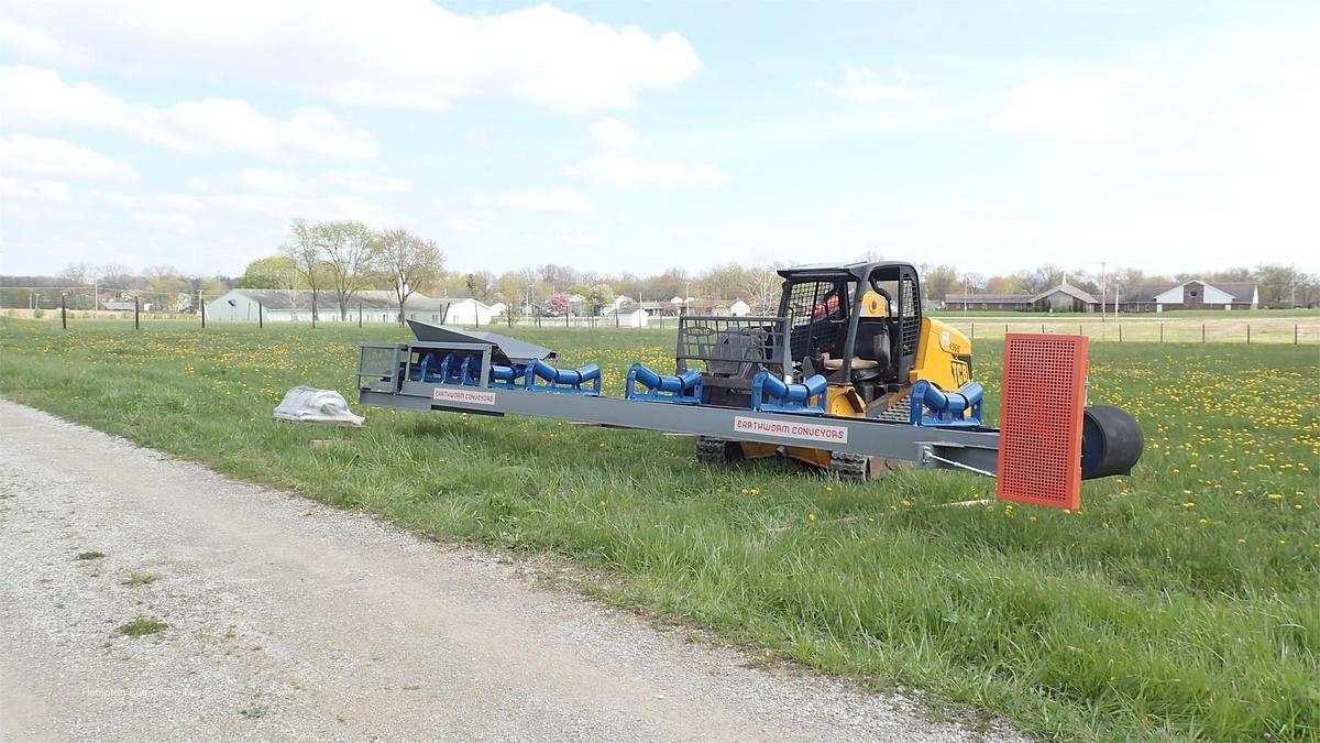 2025 EARTHWORM CONVEYORS 24X20