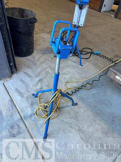 Used Unknown 8000 lb Scissor Lift