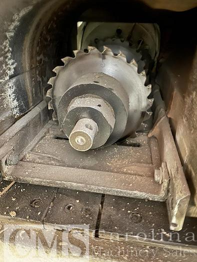 Used 2015 Mereen Johnson 3300-DCS-J Cut Line Short Block Rip Saw