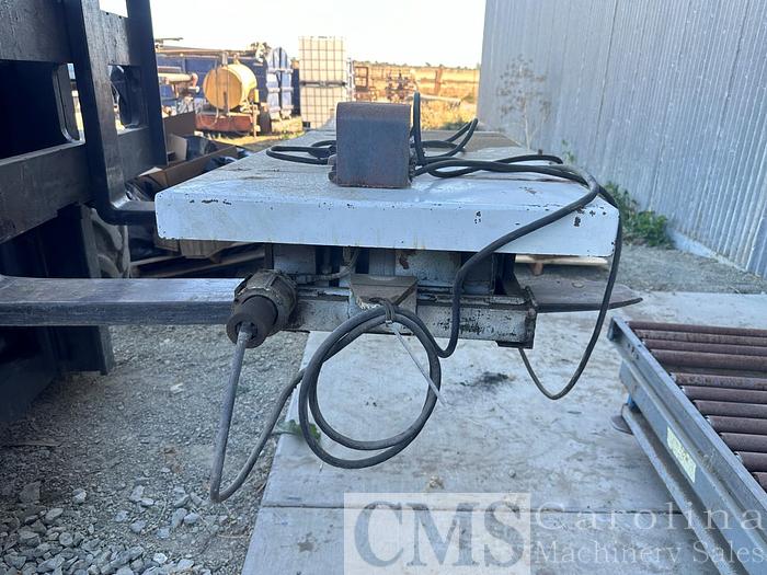 Used Unknown 2000 lb Scissor Lift Table
