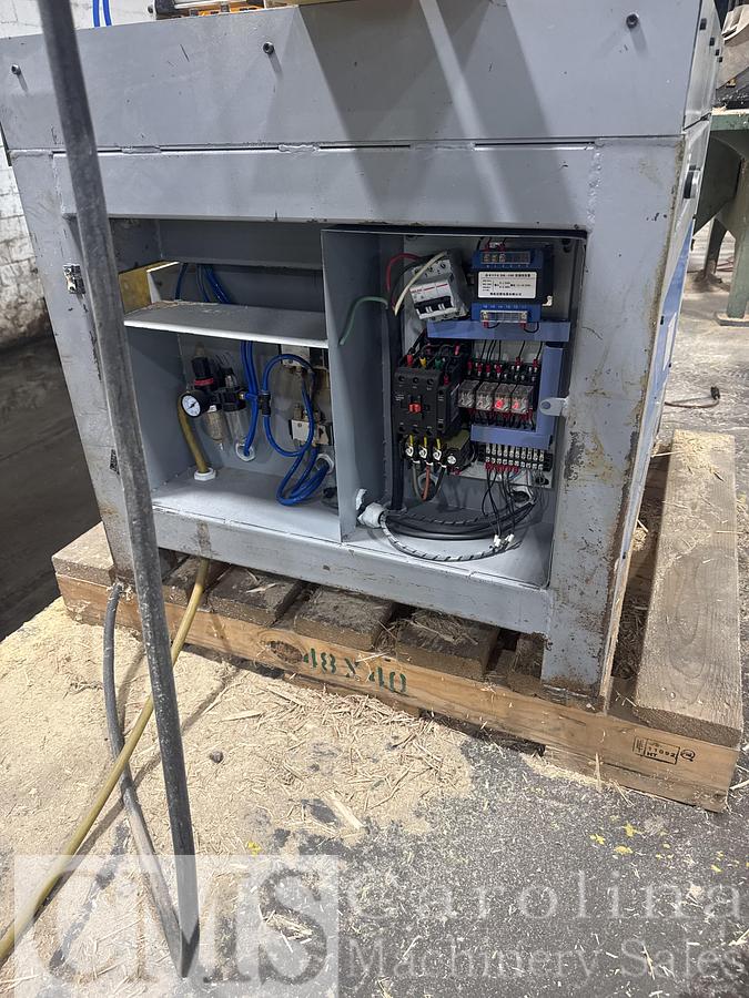 Used LPS Pallet Notcher