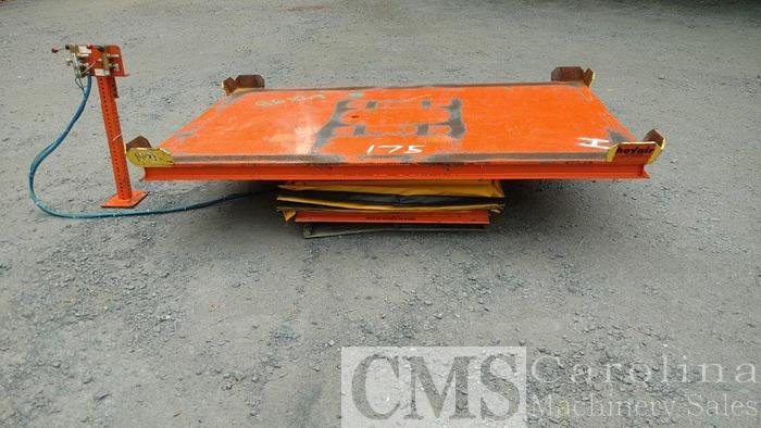 Used Unknown 96" x 64" Air Operated Lift Table