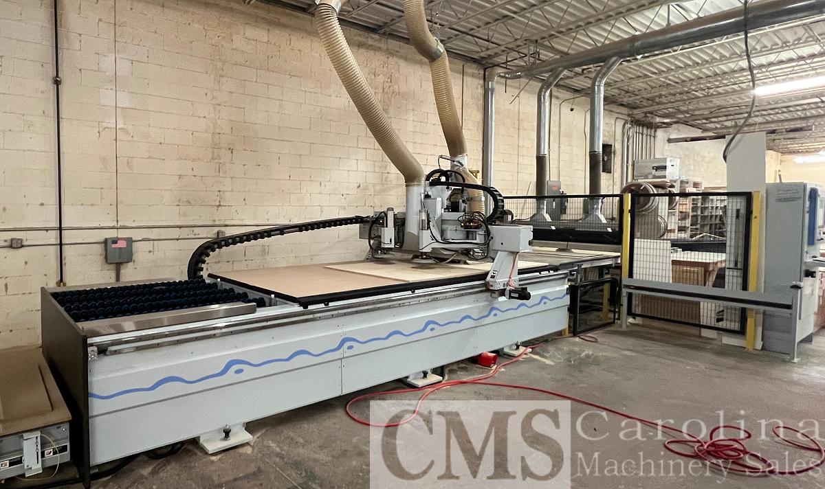 Used 2015 Weeke Vantech 512 CNC Router with Offloading