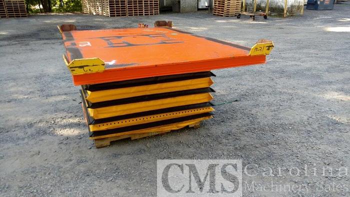 Used Unknown 96" x 64" Air Operated Lift Table