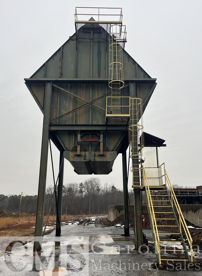 Used Peerless 30 Unit Chip Bin