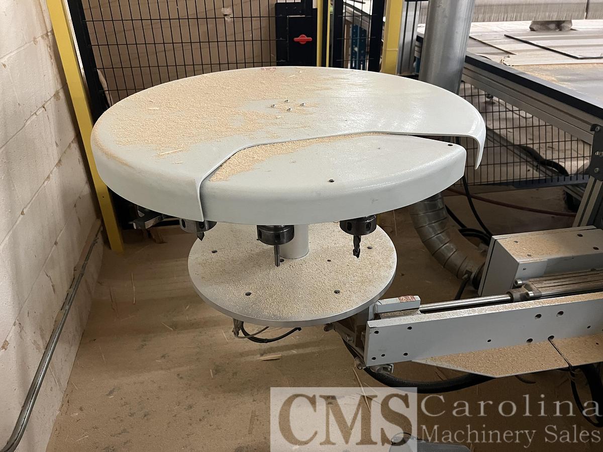 Used 2015 Weeke Vantech 512 CNC Router with Offloading