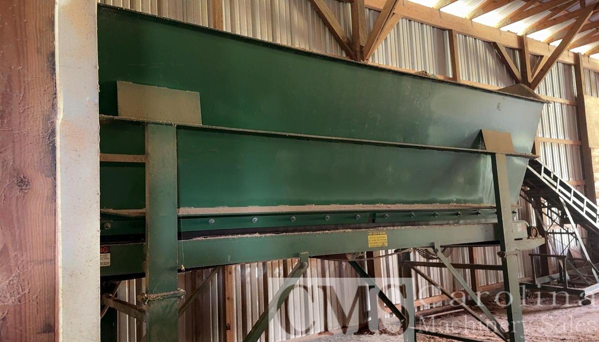 Used Real Tuff Shaving Baler with Bin