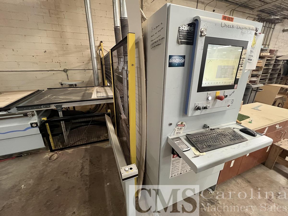 Used 2015 Weeke Vantech 512 CNC Router with Offloading