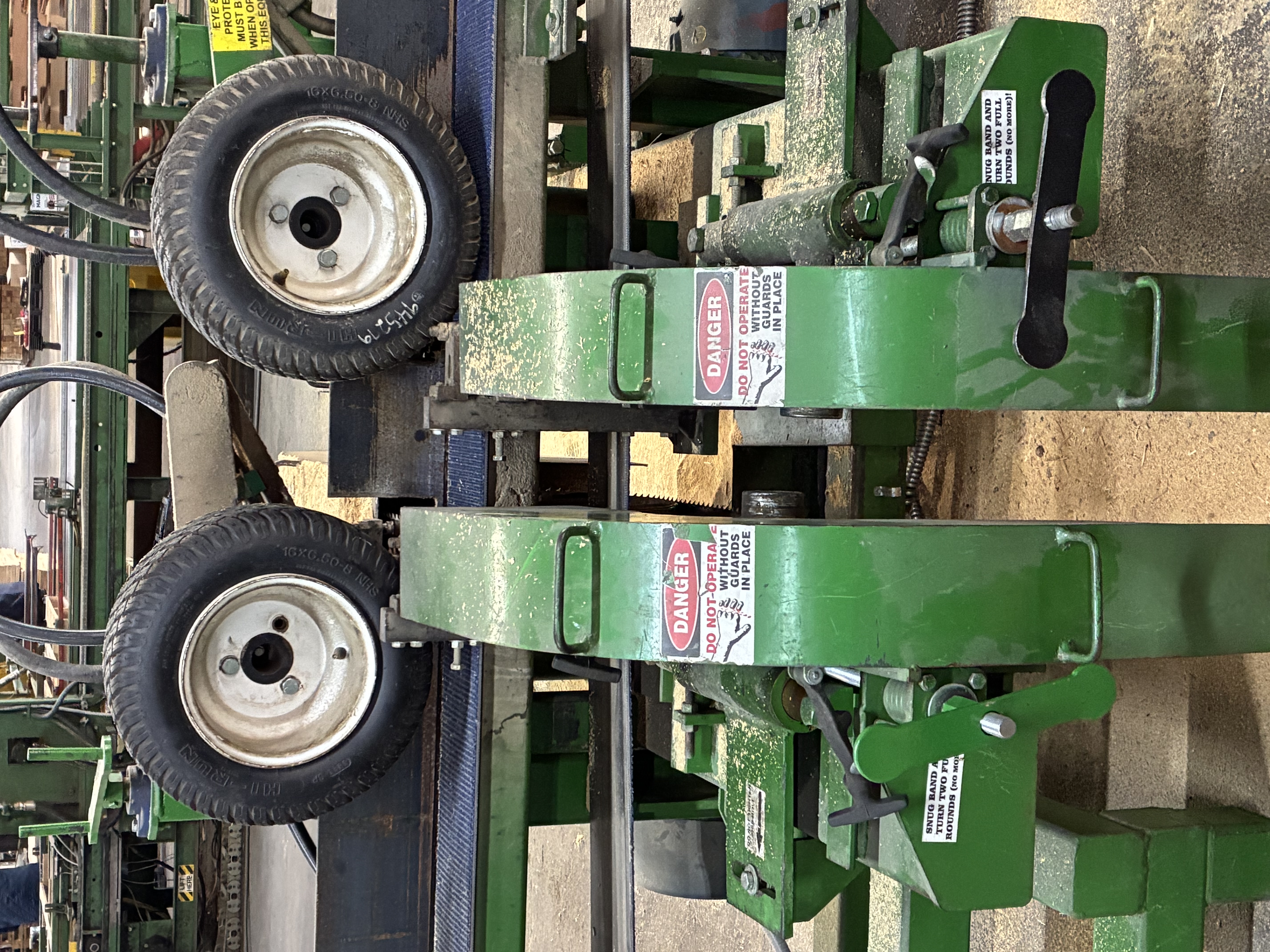 Used Morgan  4-Head Resaw with Run Around System