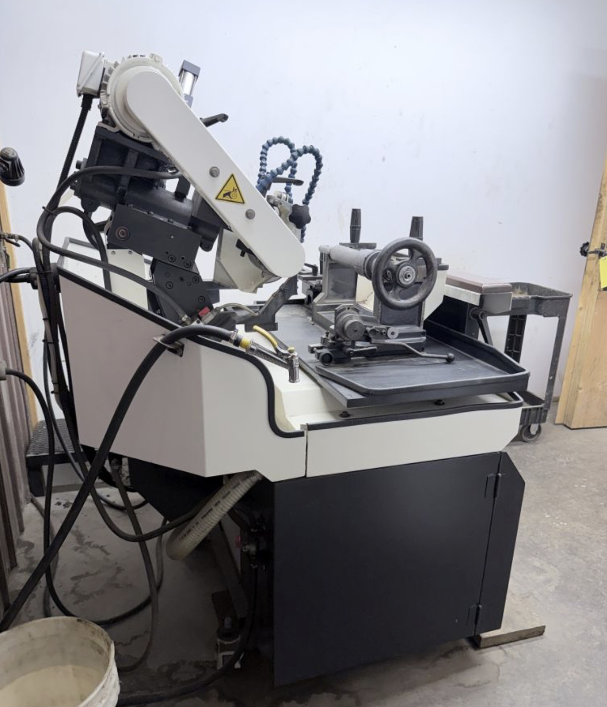 Used 2023 Kentwood M609HD 6-Head Moulder