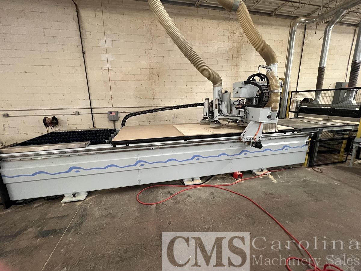 Used 2015 Weeke Vantech 512 CNC Router with Offloading