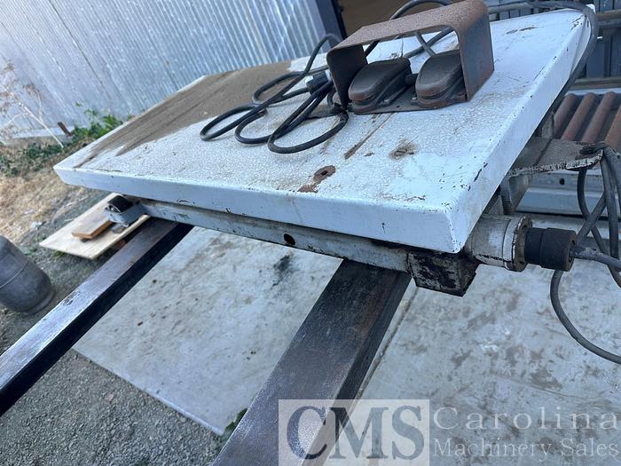Used Unknown 2000 lb Scissor Lift Table