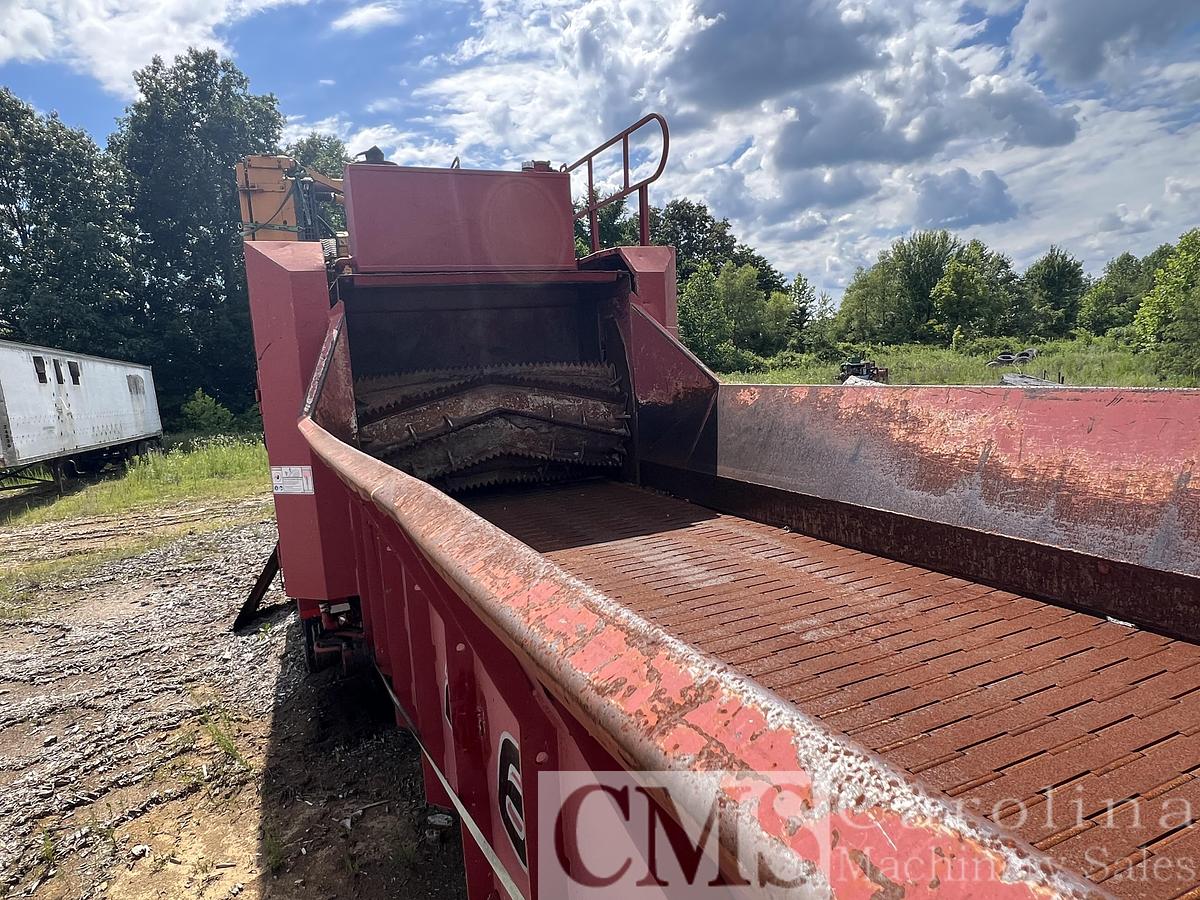Used 2003 Rotochopper MC266 Horizontal Grinder