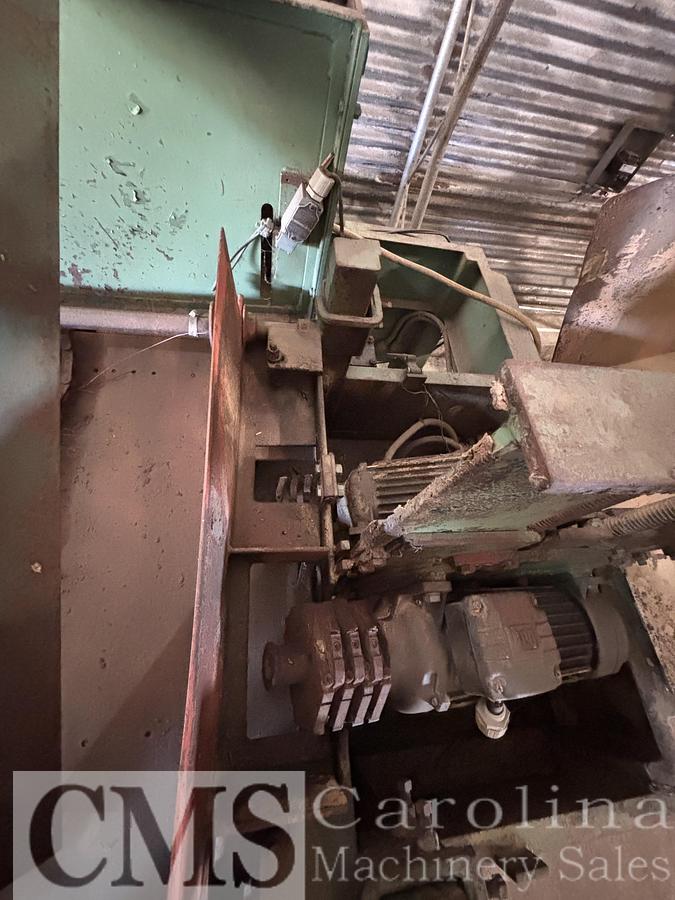 Used Stake Pointing Line