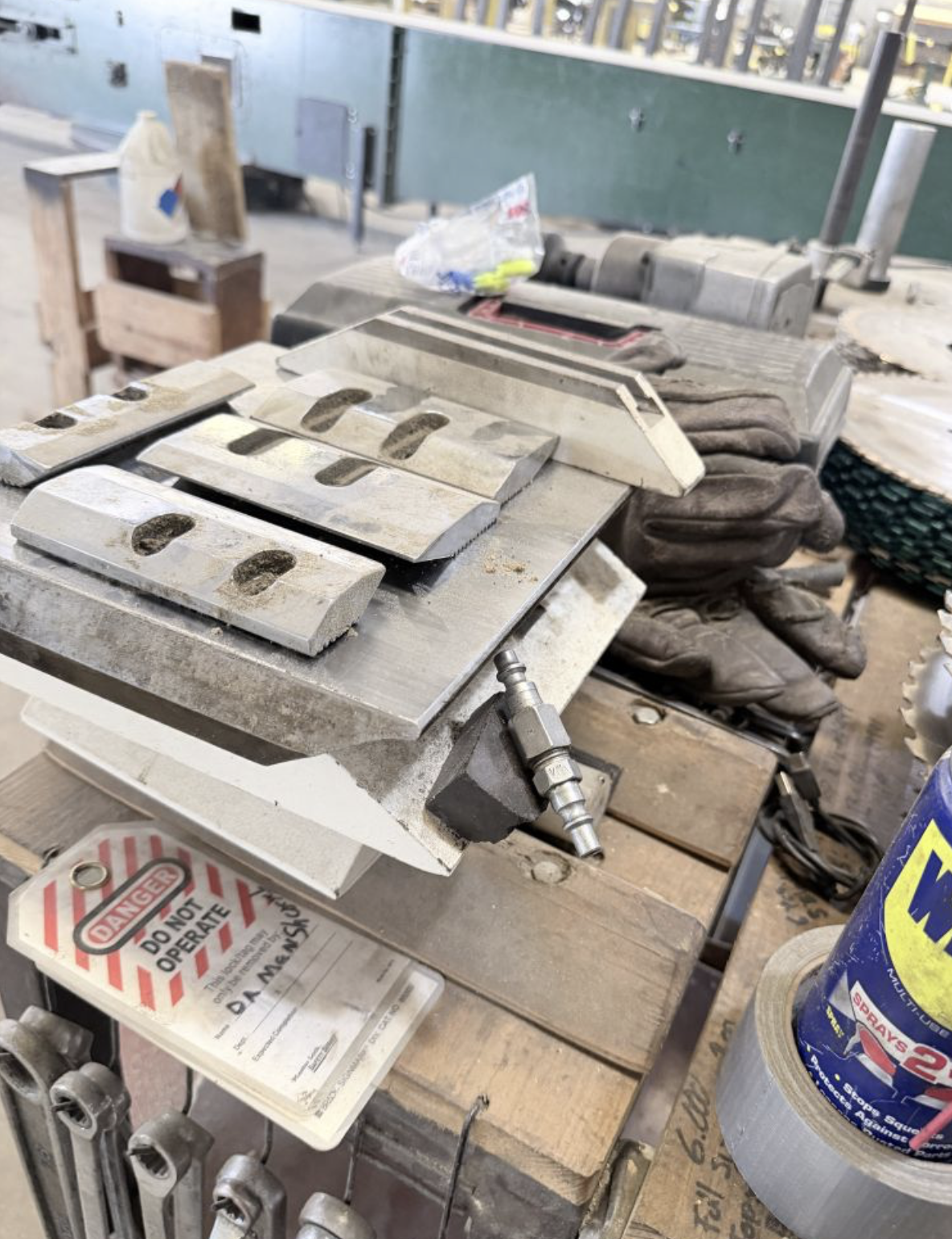 Used 2023 Kentwood M609HD 6-Head Moulder