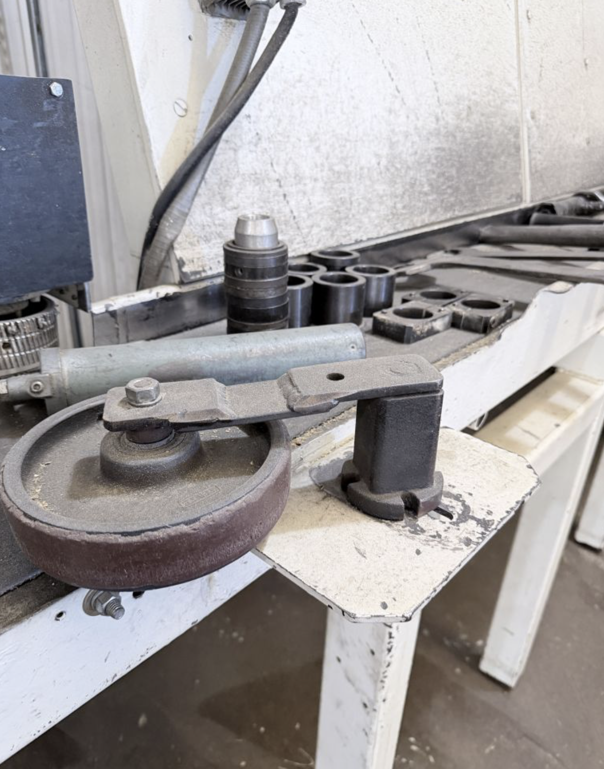 Used 2023 Kentwood M609HD 6-Head Moulder