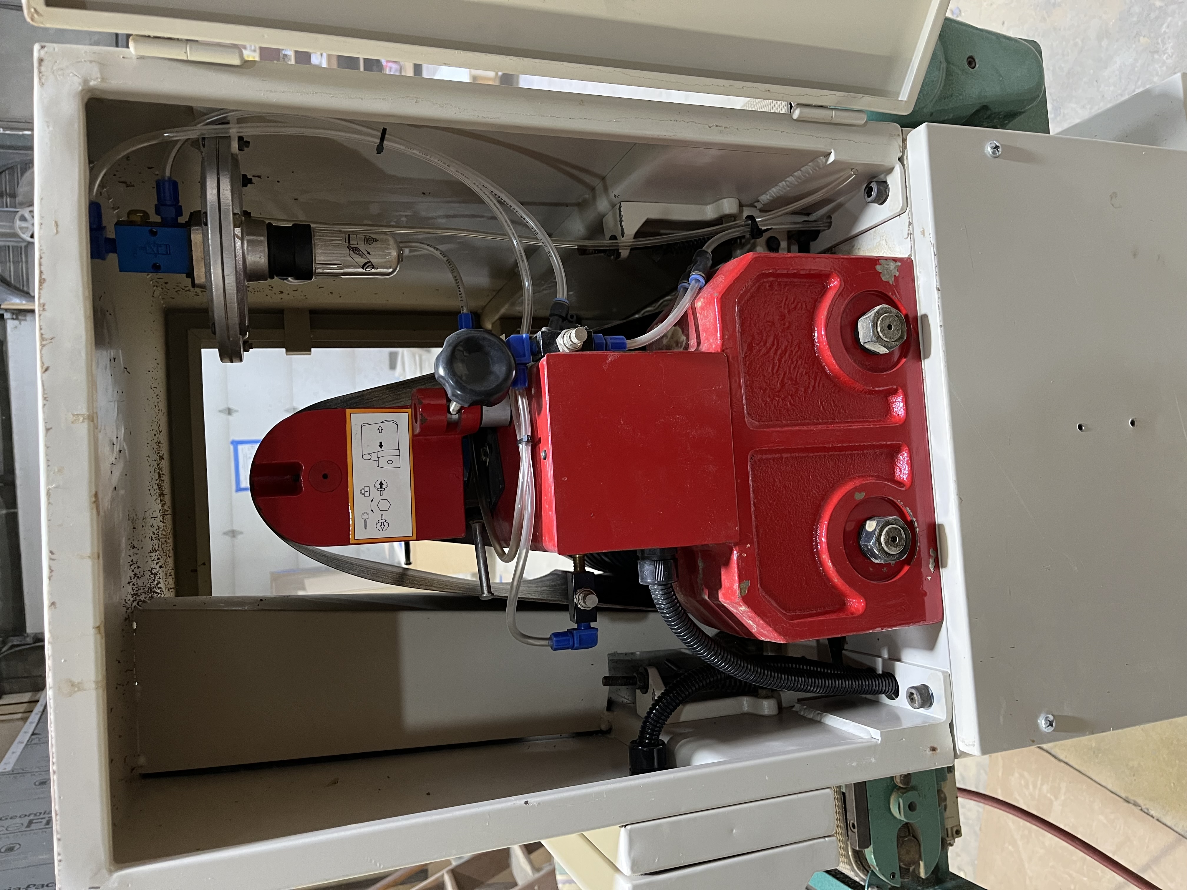 Used 2004 Grizzly  G9983 15" Wide Belt Sander