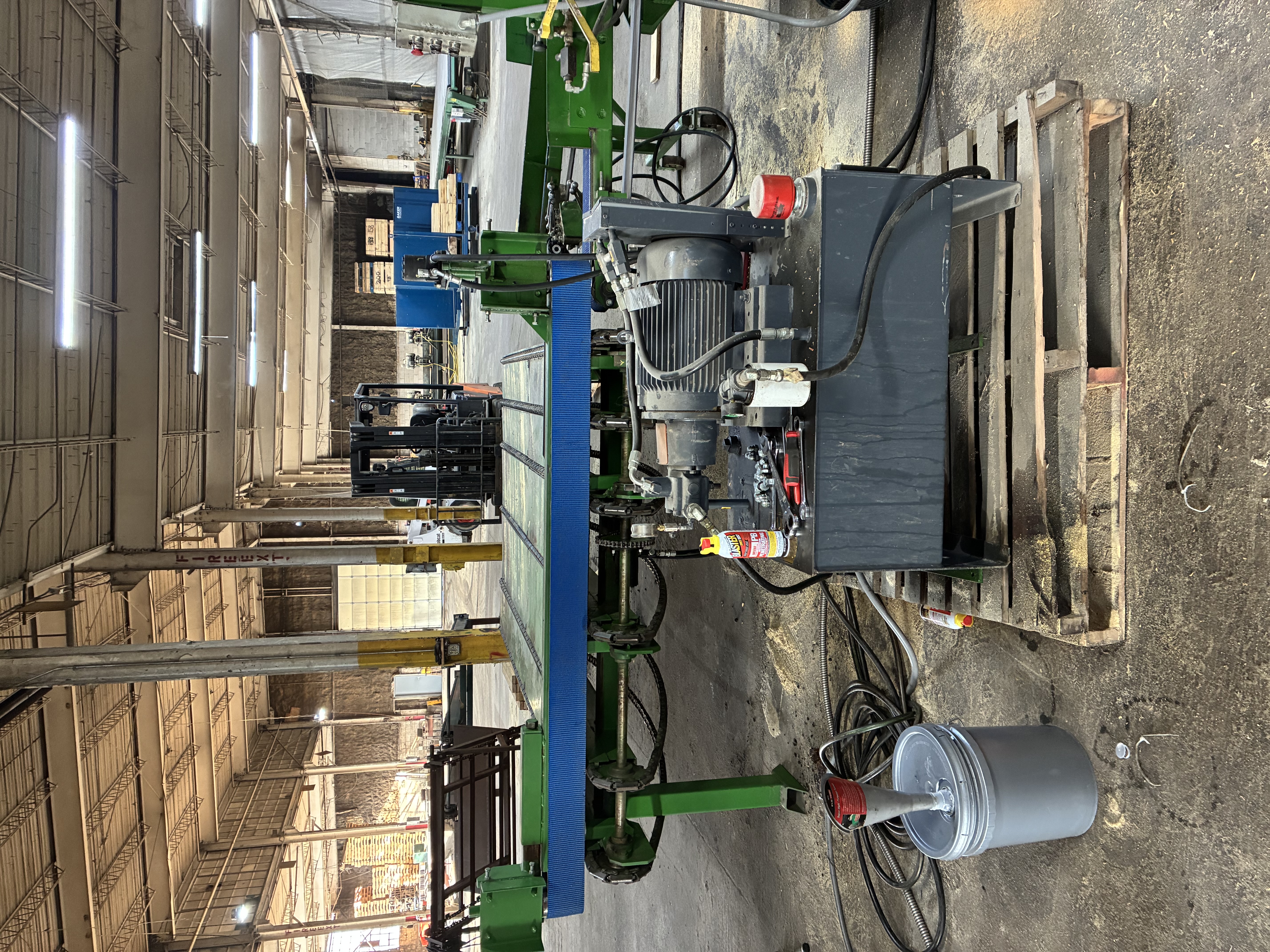 Used Morgan  4-Head Resaw with Run Around System