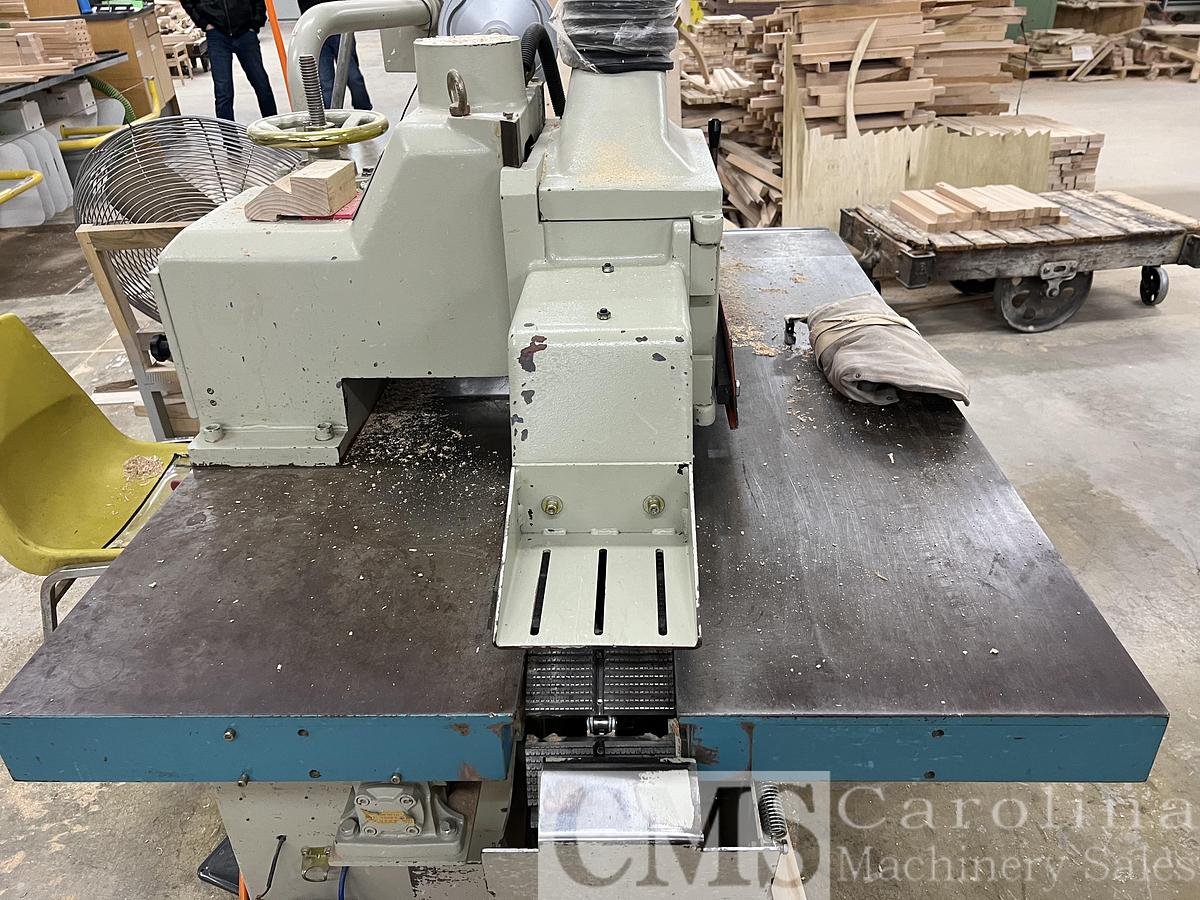 Used Extrema Straight Line Rip Saw
