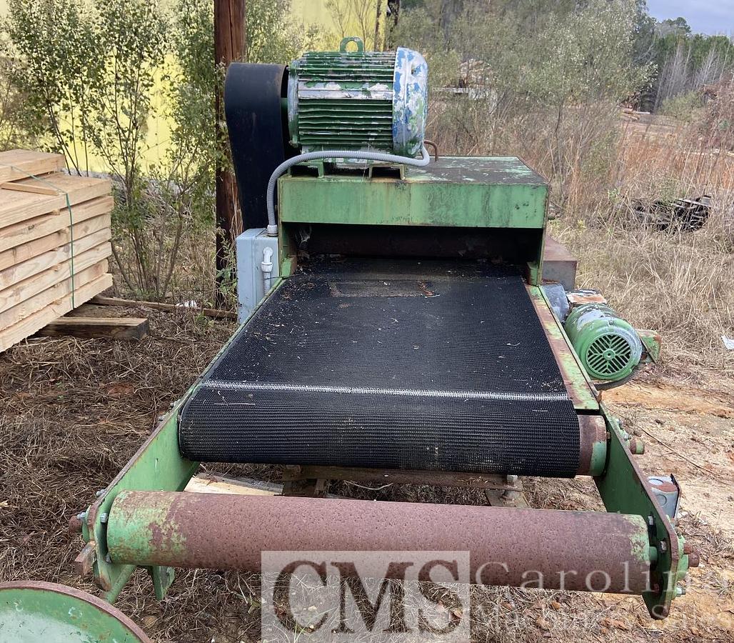 Used 2005 Wood-Mizer LT300 Sawmill with Edger