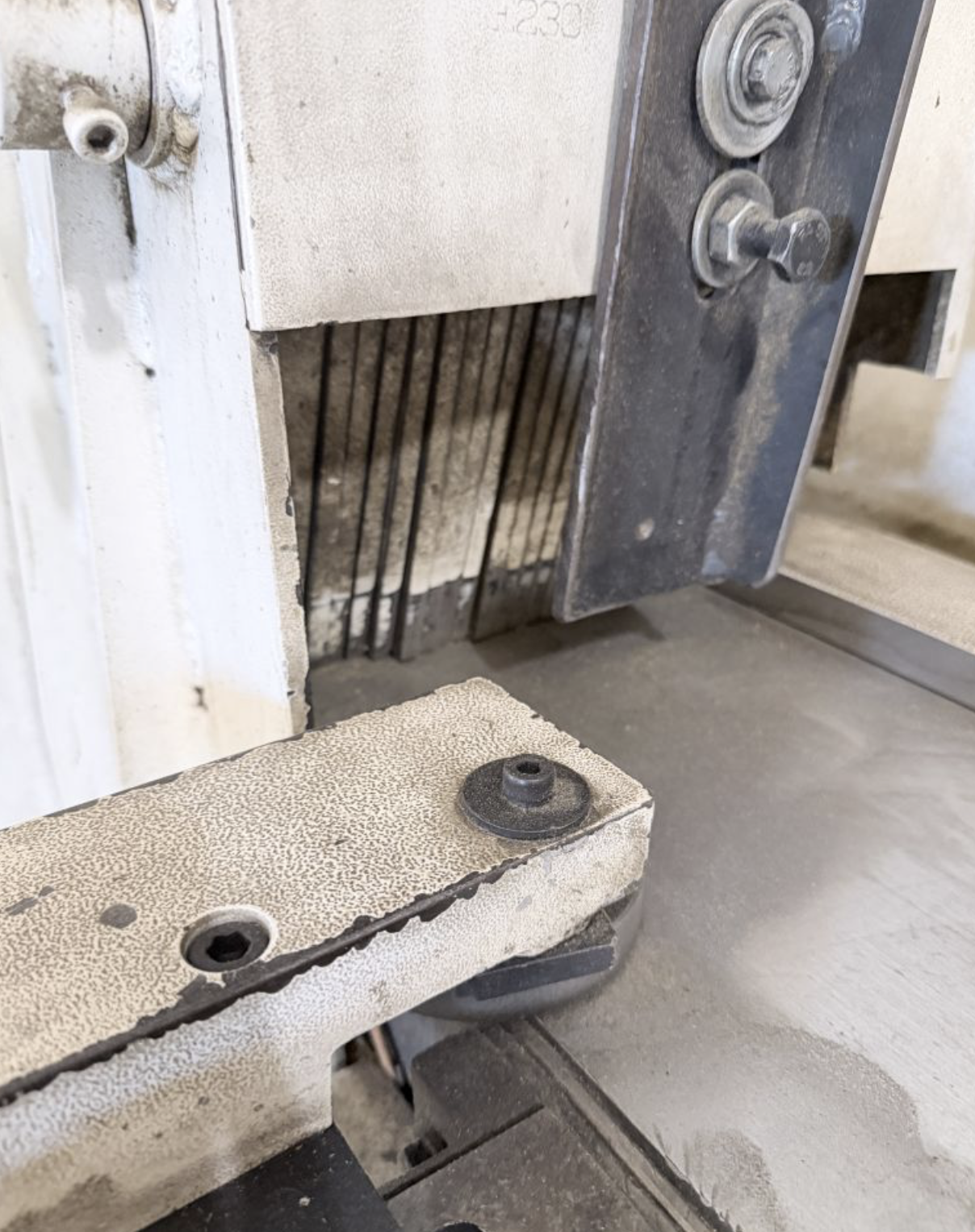 Used 2023 Kentwood M609HD 6-Head Moulder