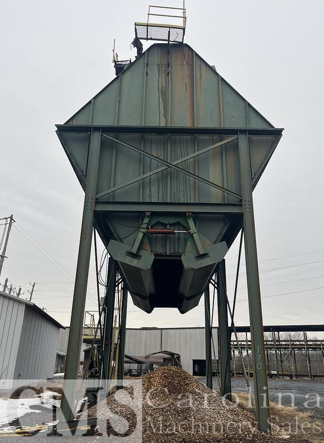 Used Peerless 60 Unit Chip Bin