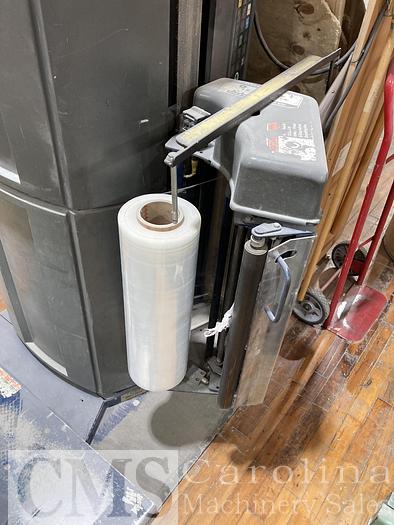 Used Lantech Q300 Pallet Wrapper