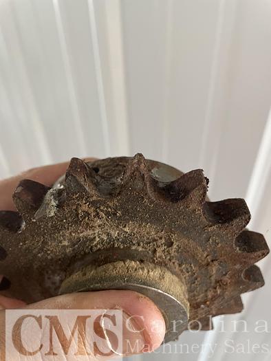 Used Newman KM16 with Infeed