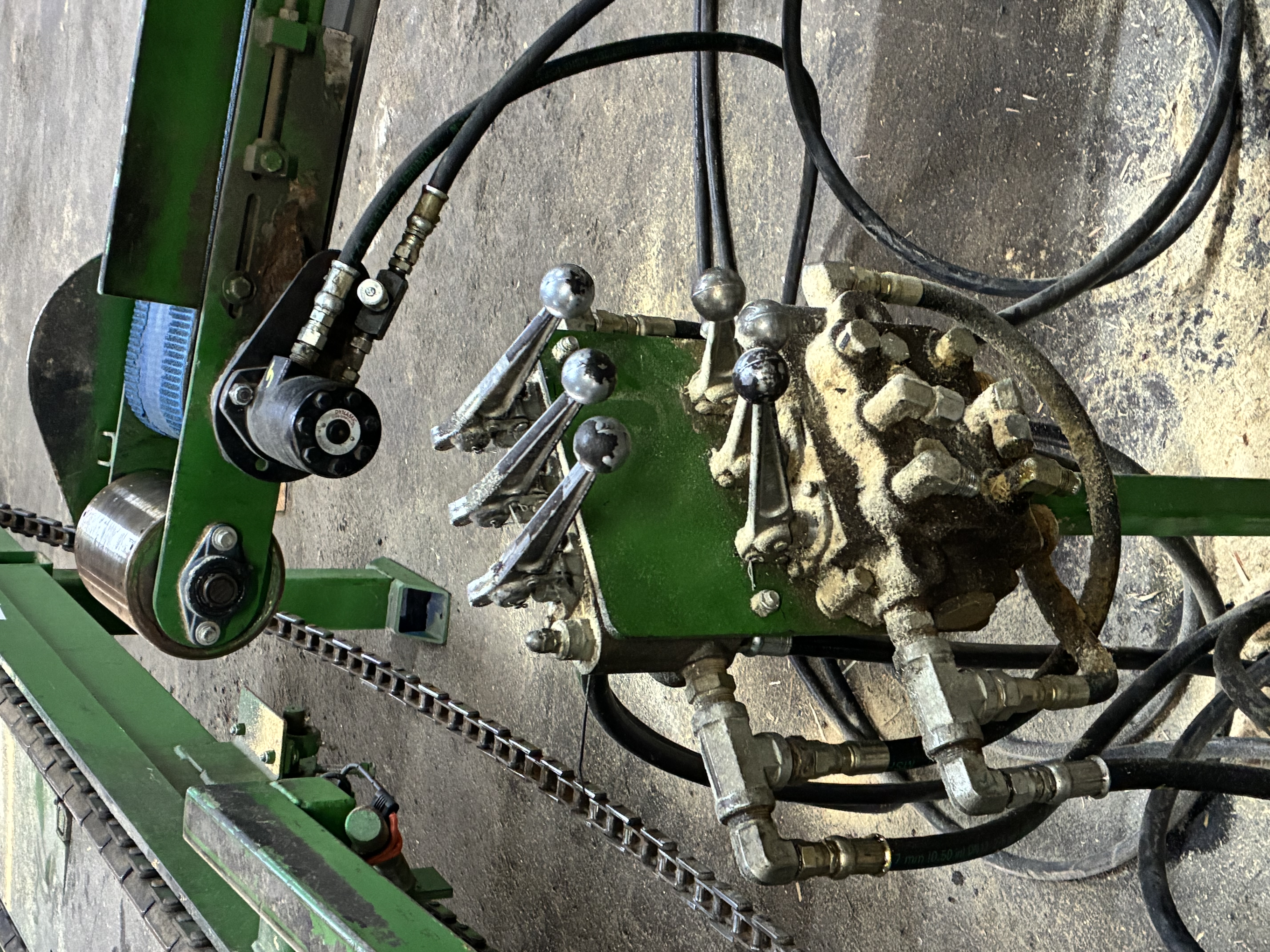 Used Morgan  4-Head Resaw with Run Around System