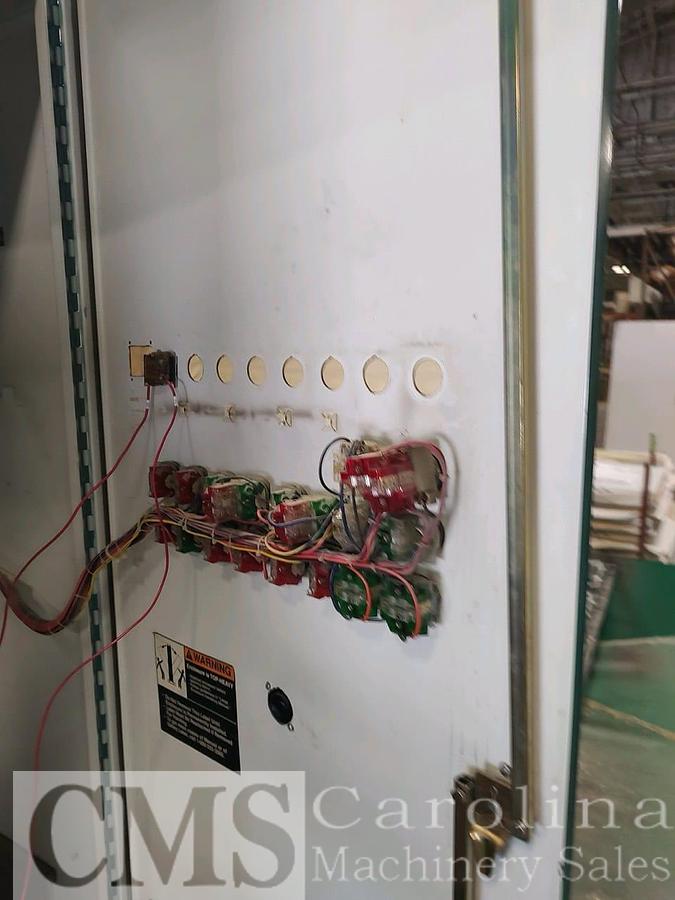 Used 1996 Kval DL-NC Door Lite Machine