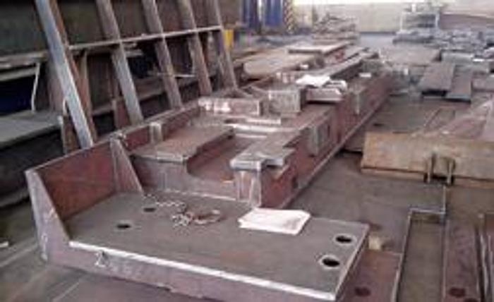 New (F&P)   Several Arms. One Head