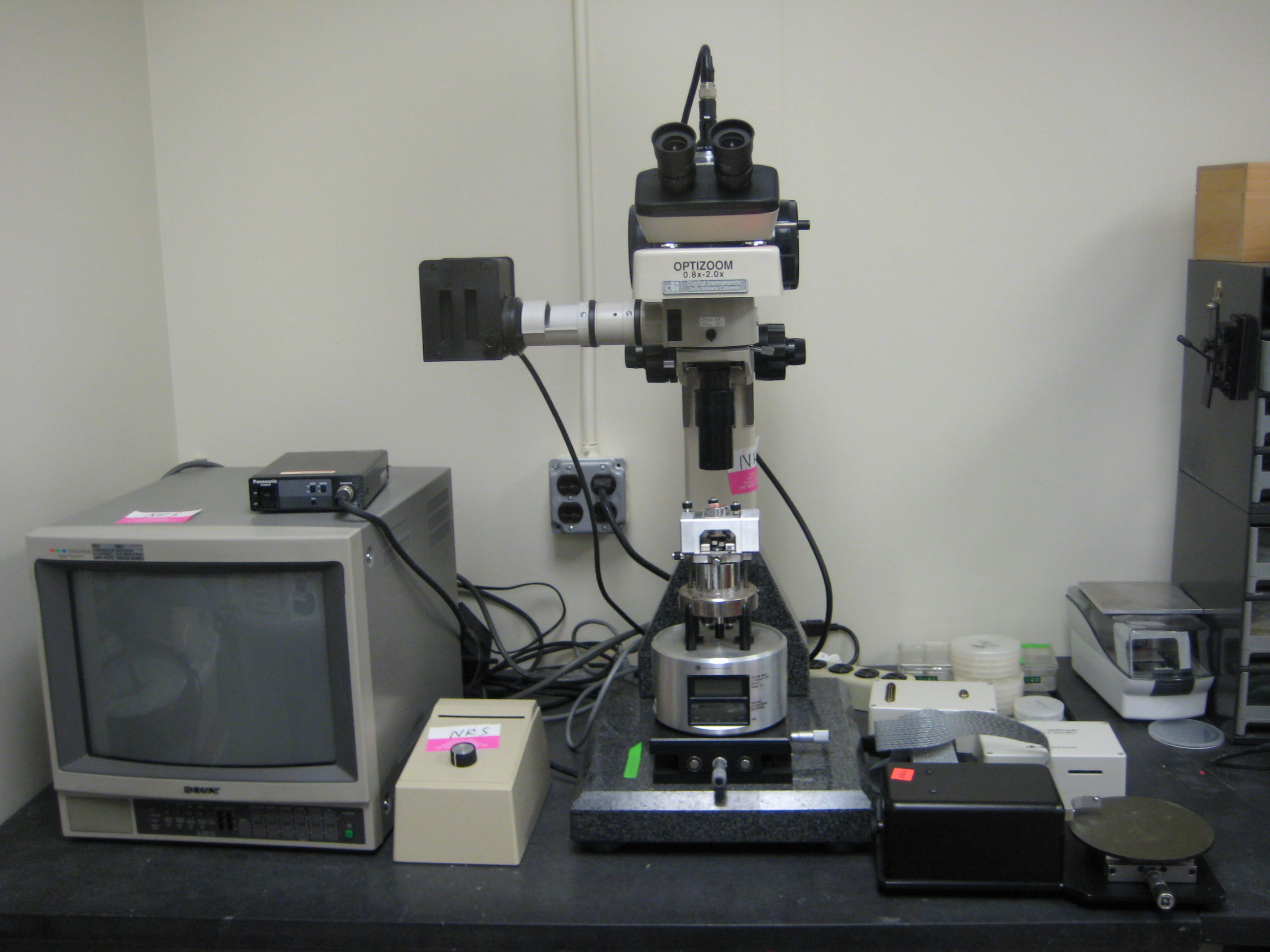 Used Digital Instruments  Nanoscope III Scanning Probe Microscope