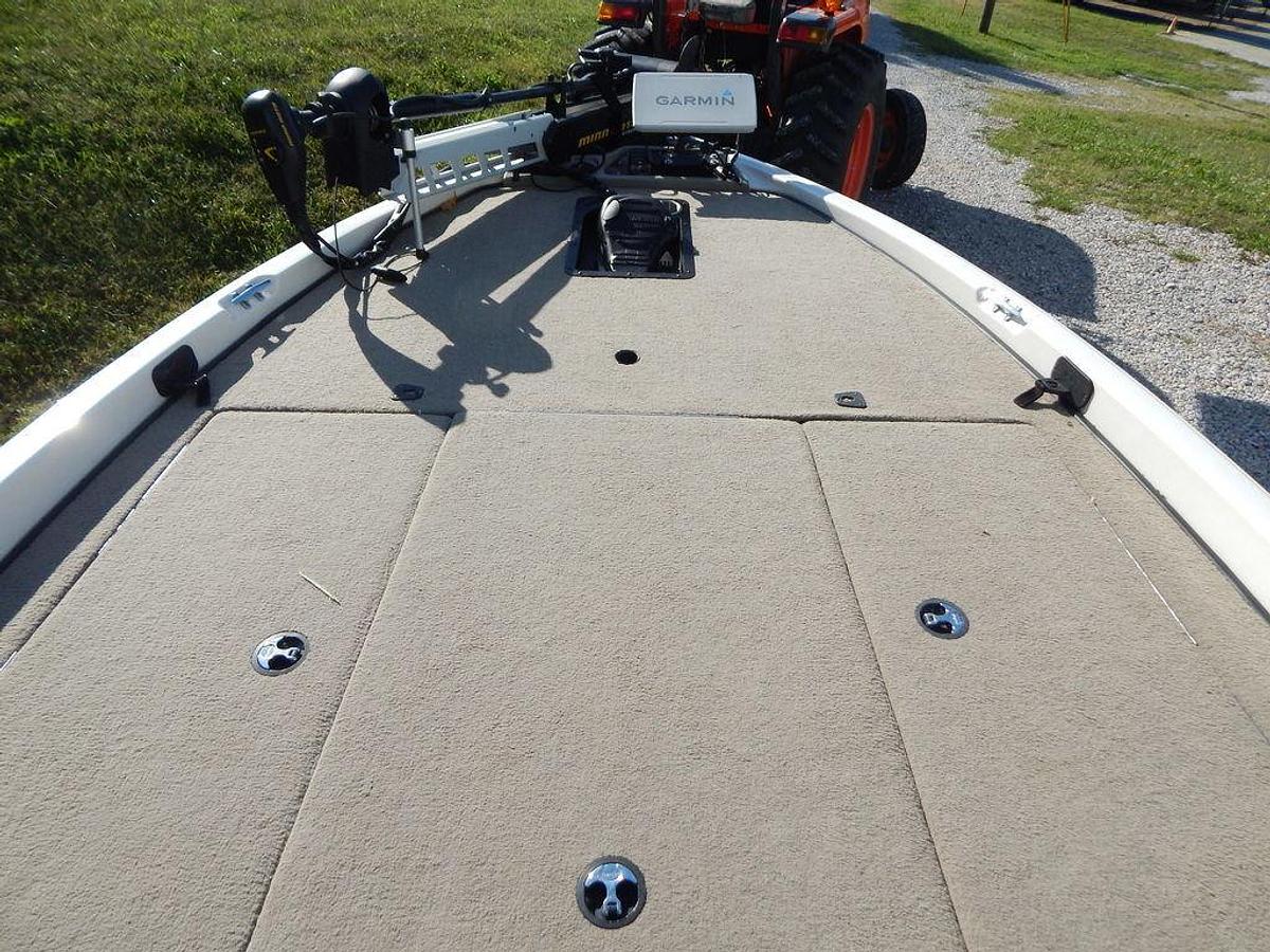 Used 2003 Ranger 521 DVX